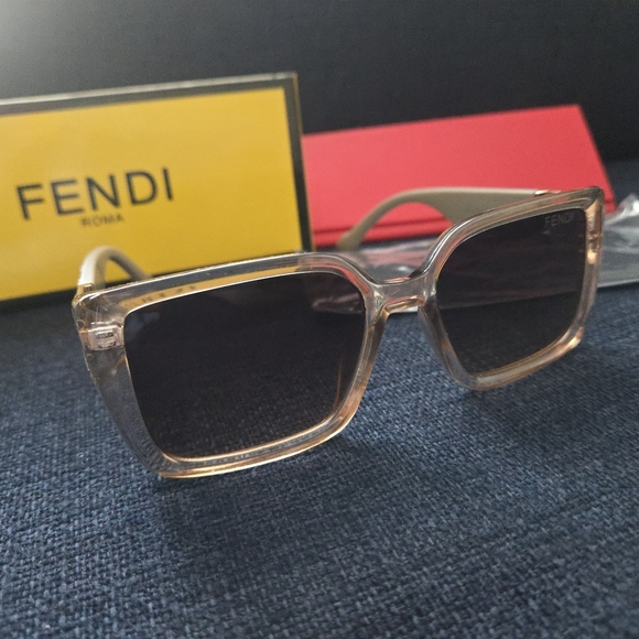 Fendi Women\'s Square Sunglasses main image 7